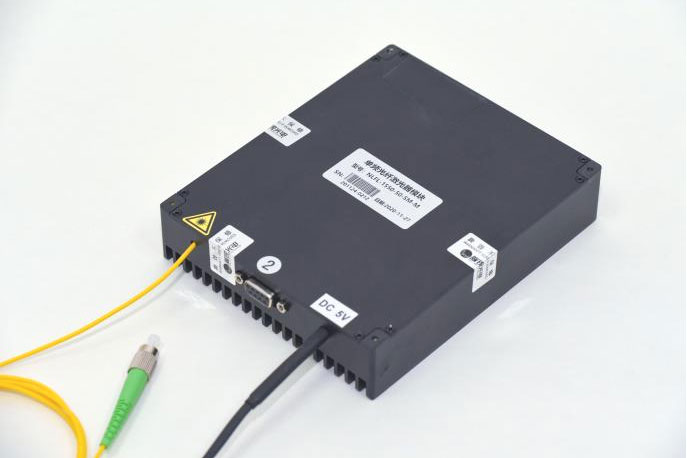 ハイパワーレーザー FLH-1550-30-PM 1550nm 1000mW DFB PMピグテールレーザー モジュール